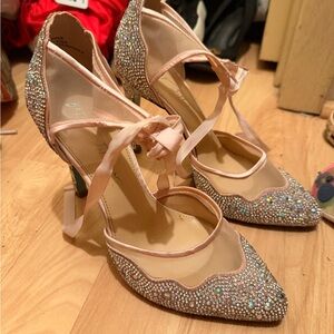 listing-status-banner